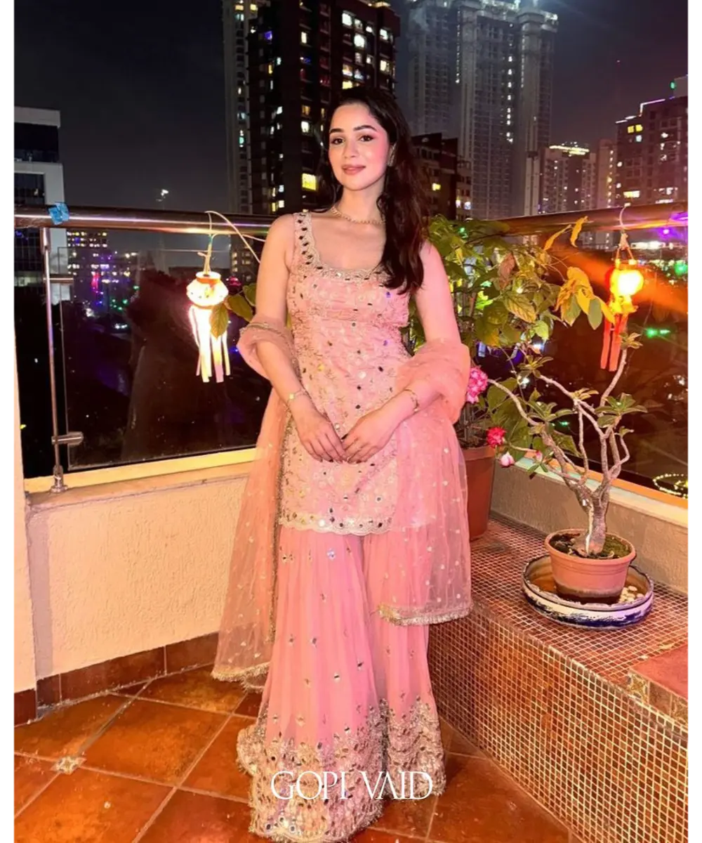 GOPI VAID- Soneera Sharara Set